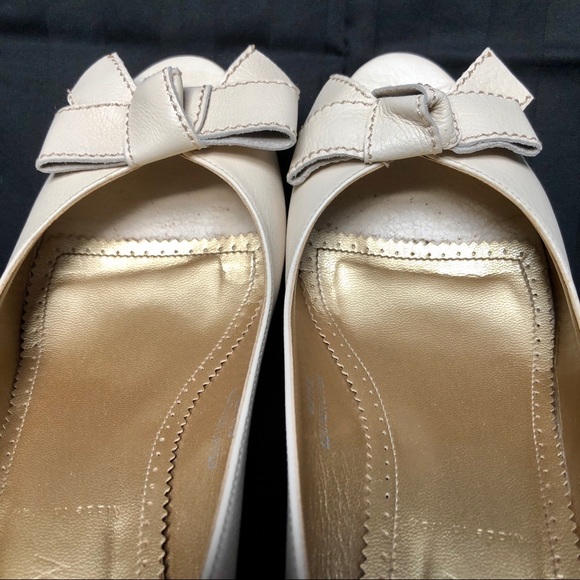 J. Crew Ivory Leather Peep Toe with Bow Heels - Picture 8 of 13